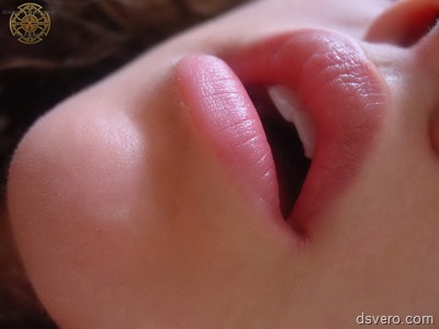 Красивые губы девушек крупным планом